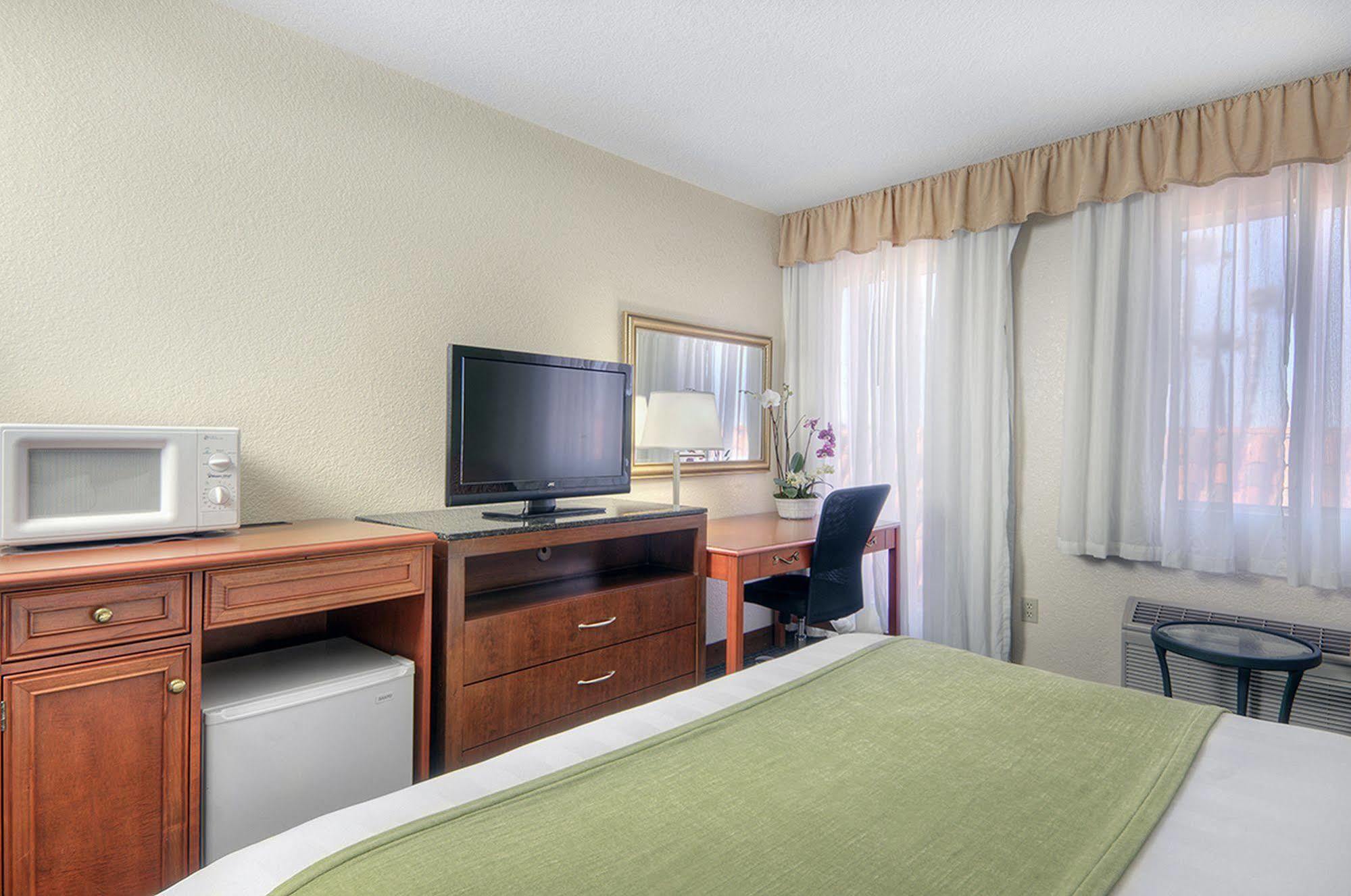 Los Prados Hotel San Mateo Eksteriør bilde