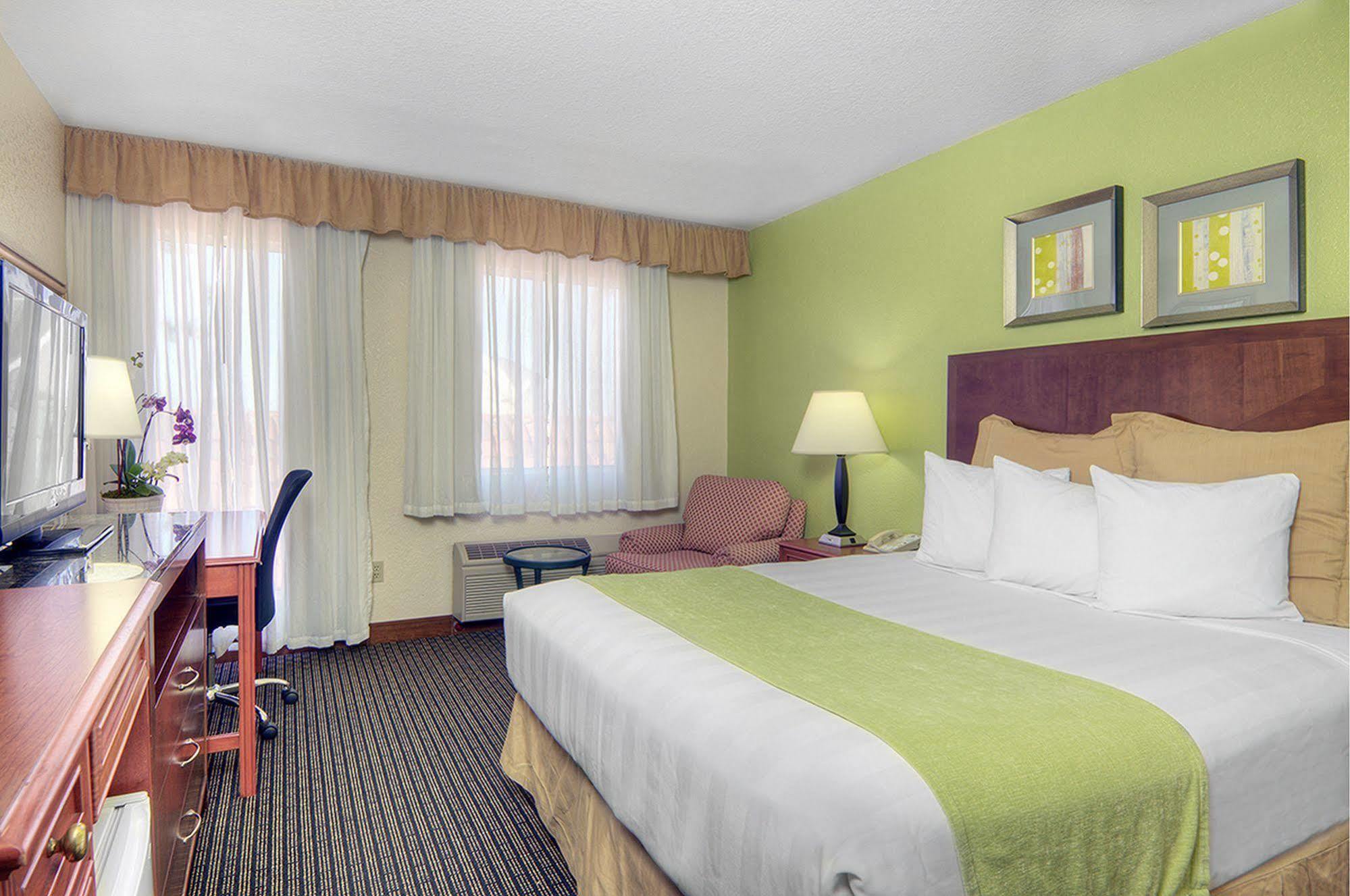 Los Prados Hotel San Mateo Eksteriør bilde